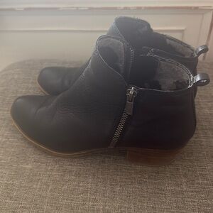 Lucky leather boots,